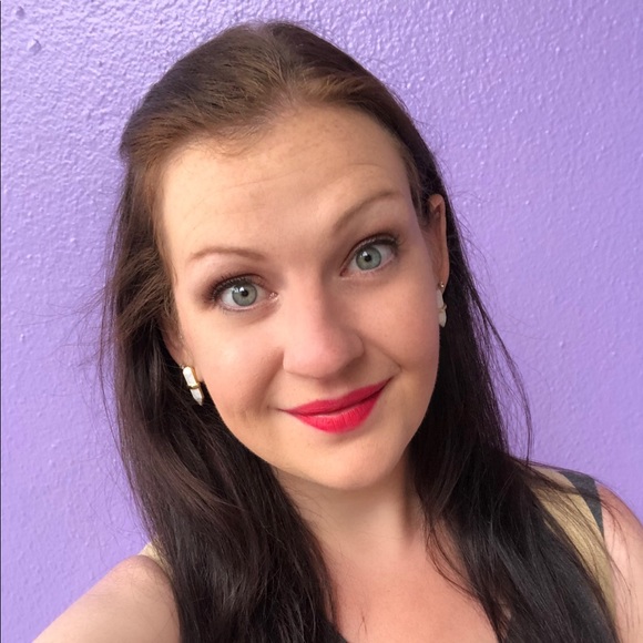 Meet your Posher, Rachel - Picture 1 of 1